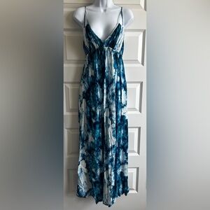 OM + NADIS Blue Maxi w/pockets💜 NWOT Could fit up to size Small